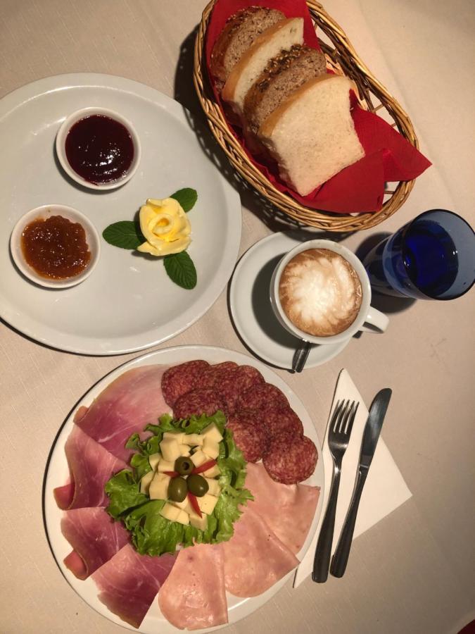 Restaurant & Apartments Getaway Pri Kobalu فيبافا المظهر الخارجي الصورة