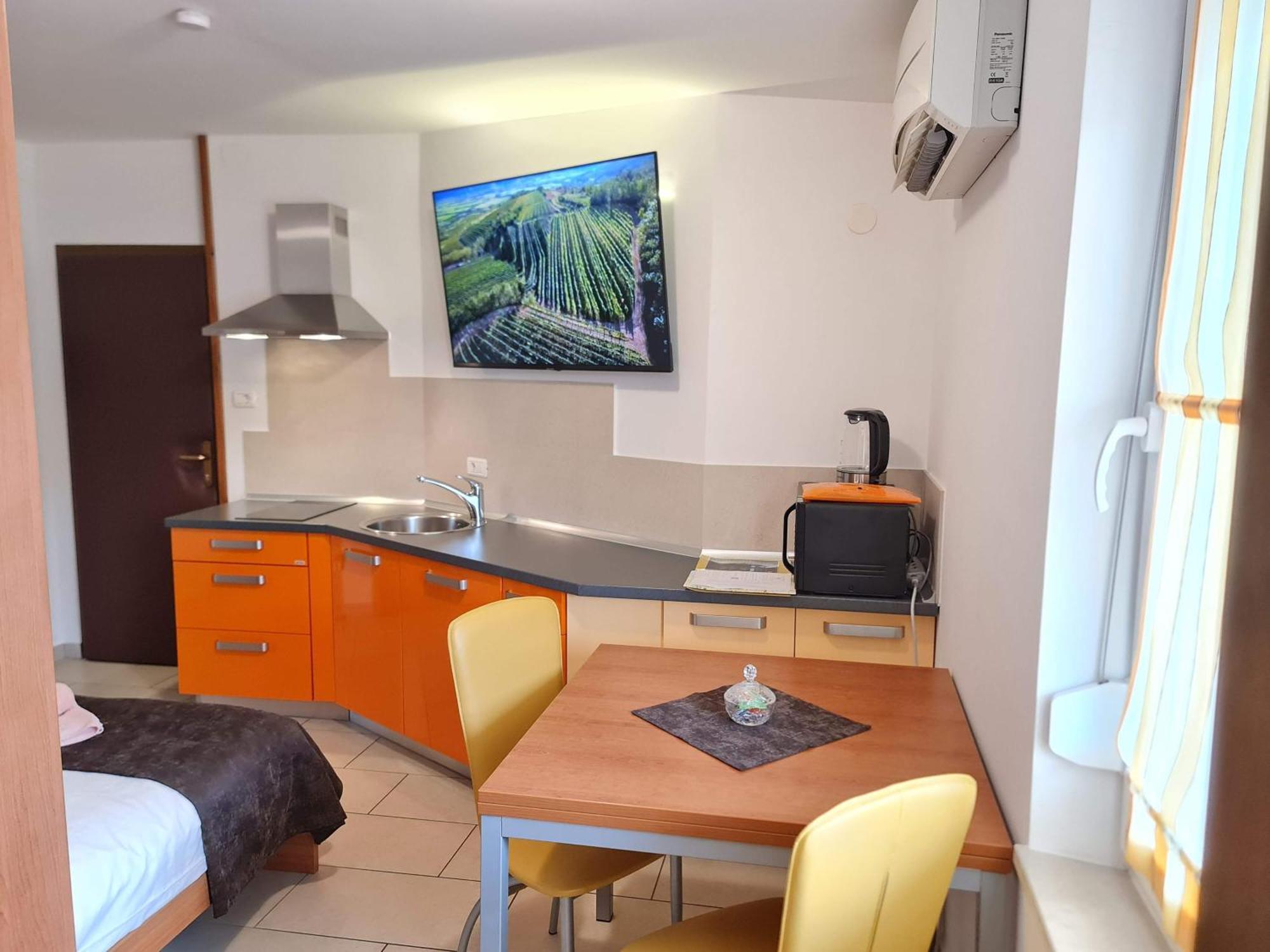 Restaurant & Apartments Getaway Pri Kobalu فيبافا الغرفة الصورة