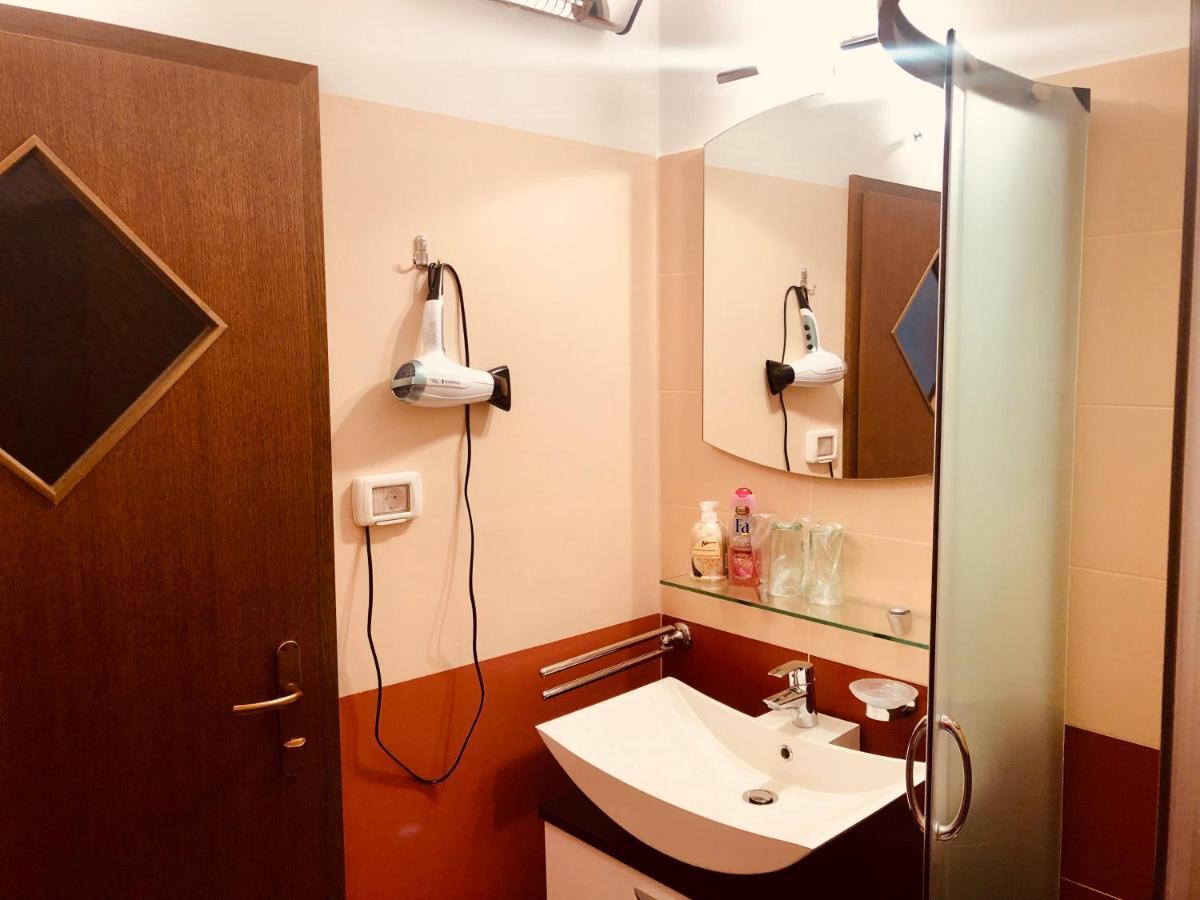Restaurant & Apartments Getaway Pri Kobalu فيبافا المظهر الخارجي الصورة